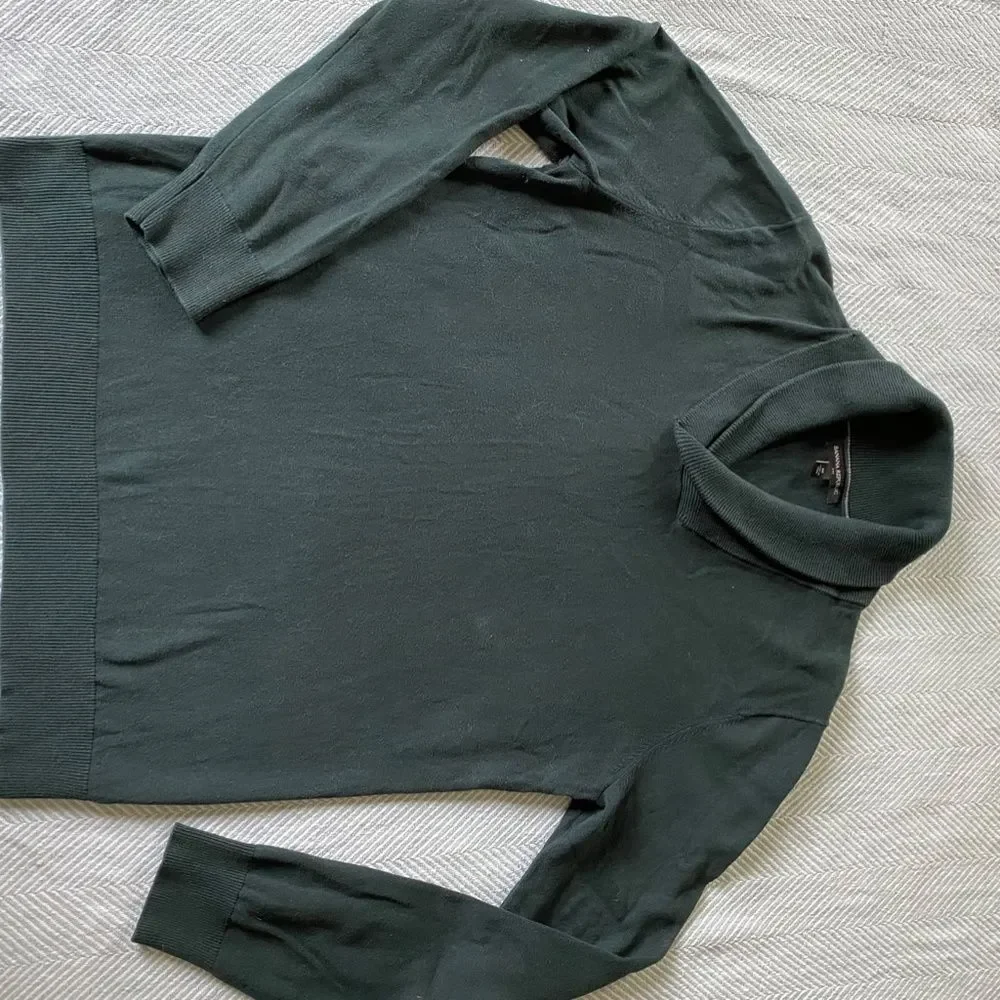 Banana Republic fine knit green cowl neck men's sweater Medium
